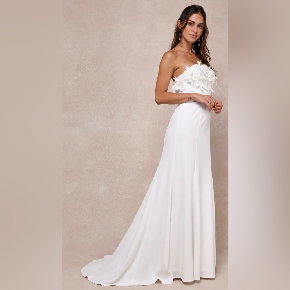 Lulu's Elegant White Wedding Dress